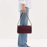 BAGUETTE FLIP BURGUNDY